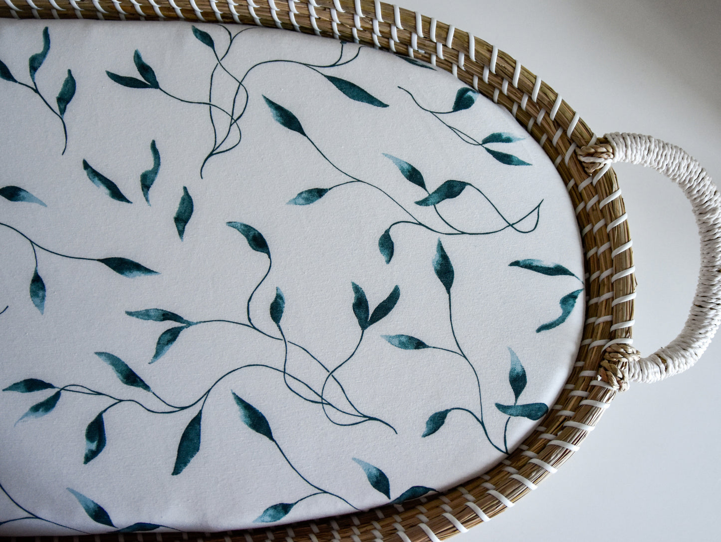 Matrashoes verschoonmand kwantum / mozesmandje "Green leaves"