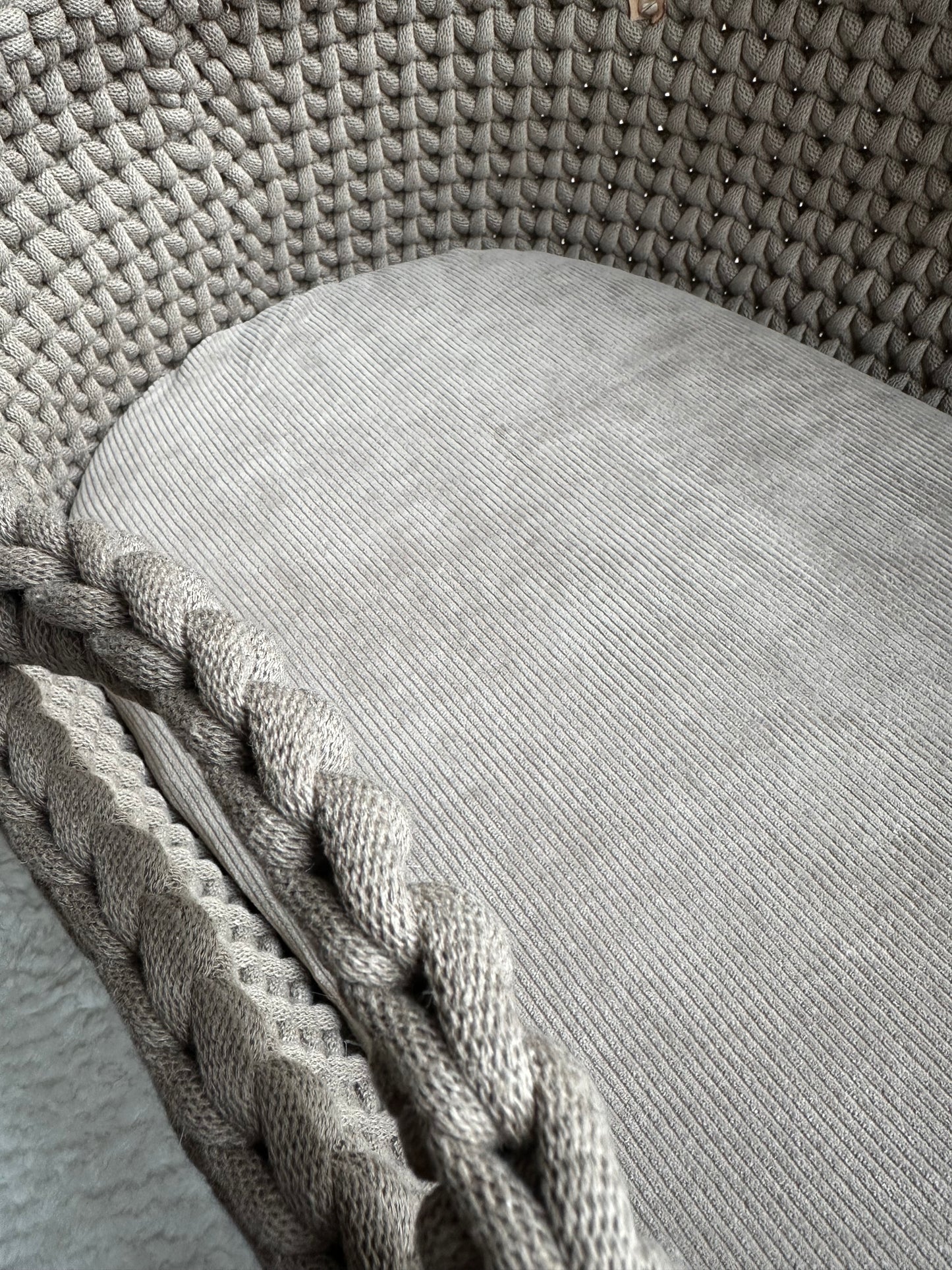 Matrashoes verschoonmand kwantum / mozesmandje "Smalle rib Sand"