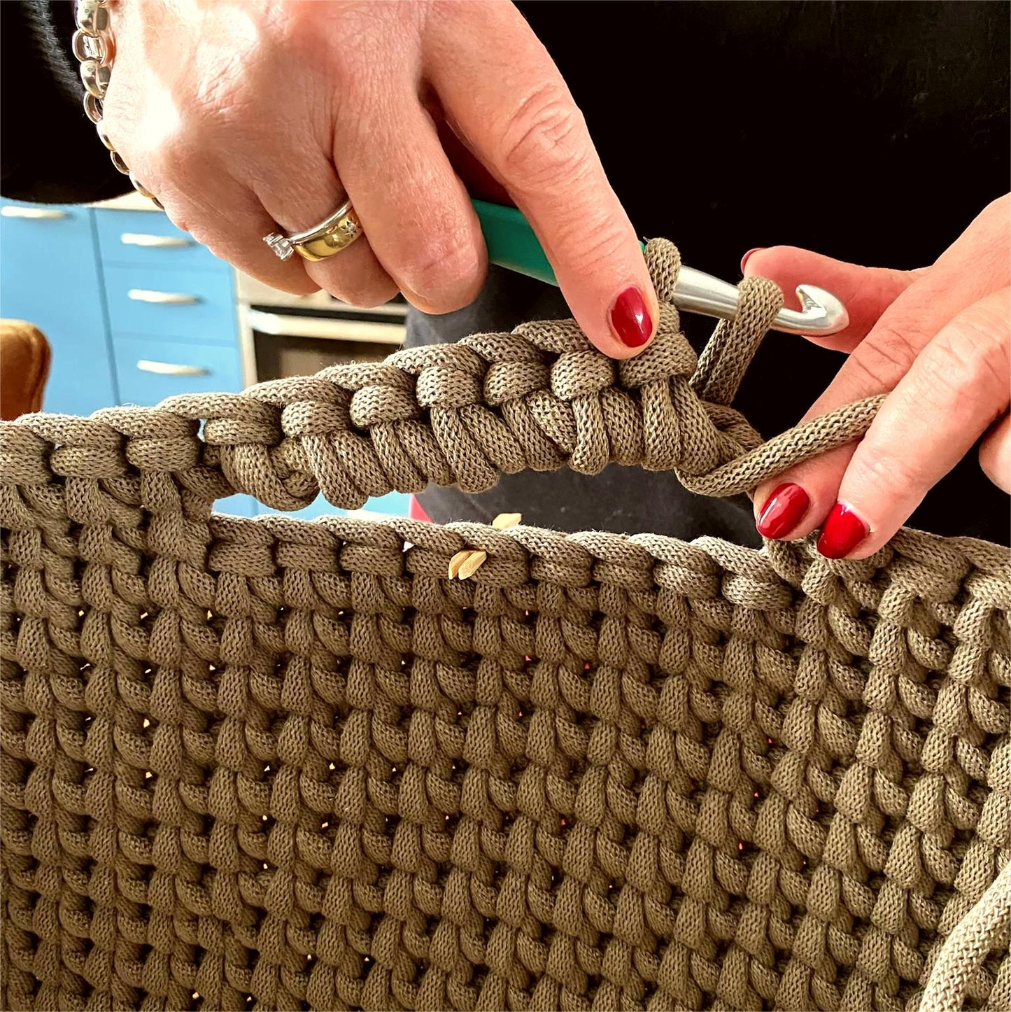 Mozesmandje Wiegje | DIY Pakket | Kleur naar Keuze | Incl Haaknaald, Matras en Molton