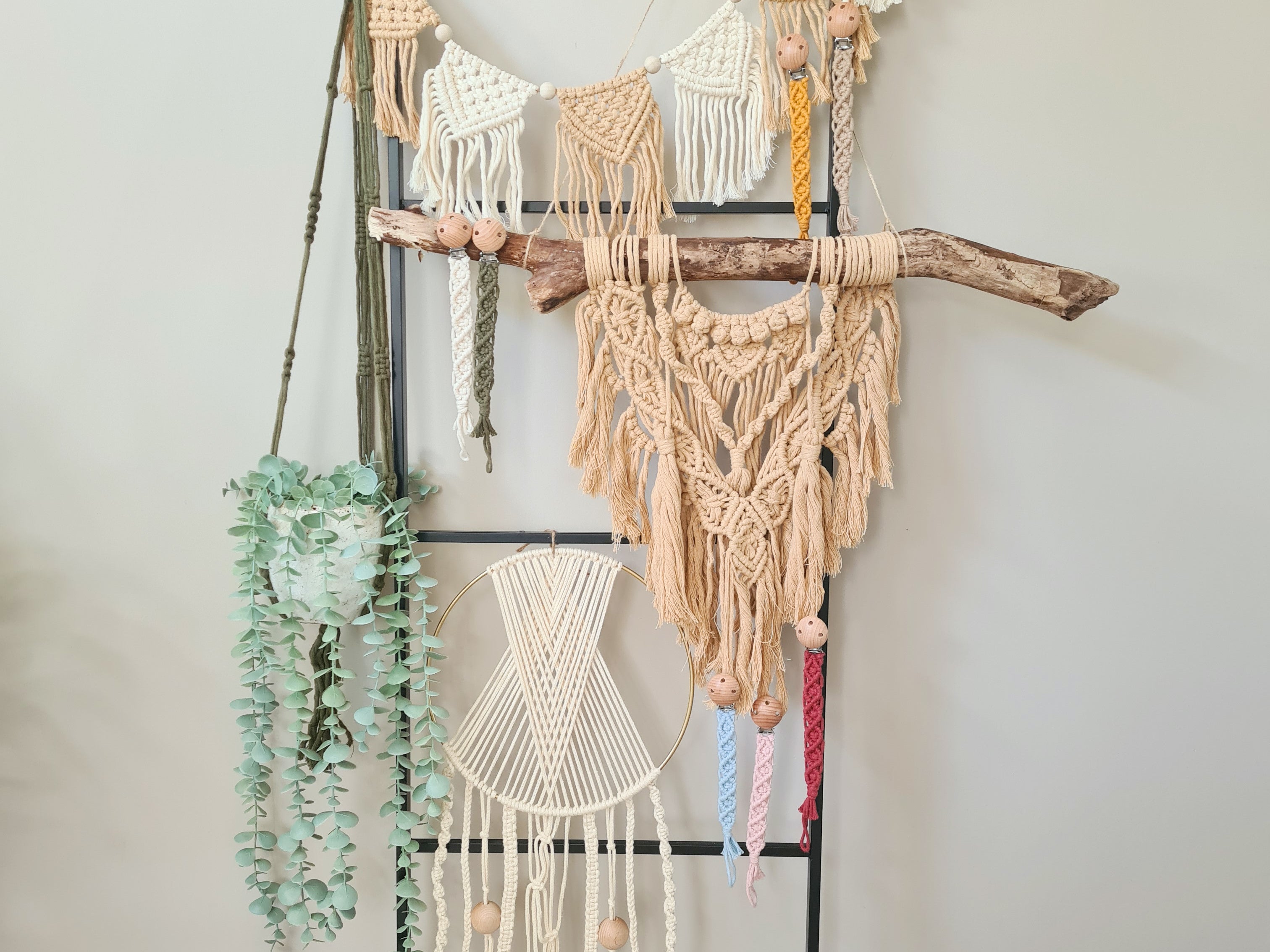 Macrame wandkleed, macrame speenkoord, macrame dromenvanger