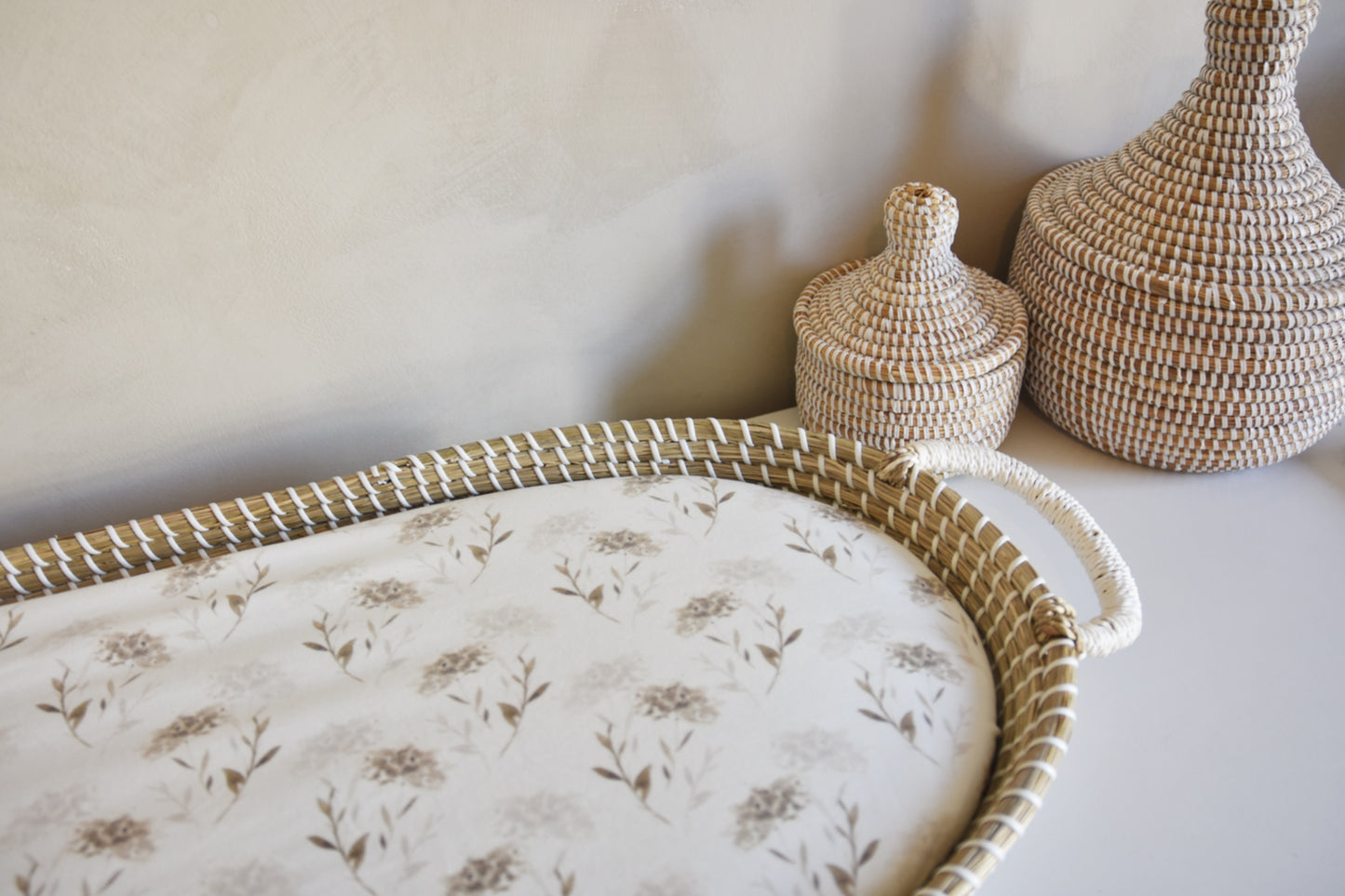 Matrashoes verschoonmand Kwantum / mozesmandje "Beige flowers"